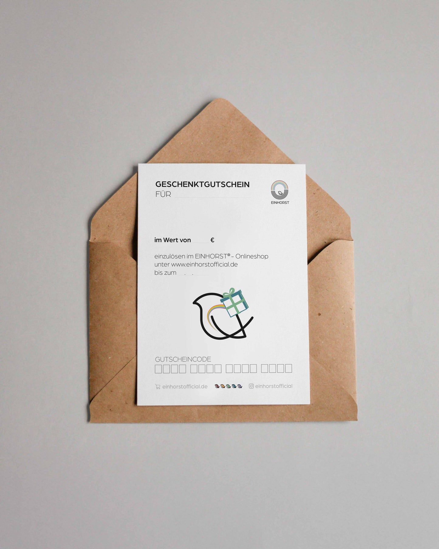 EINHORST® Pride Geschenkgutschein, MockUp von Gutscheinkarte zum selbst ausdrucken mit Umschlag